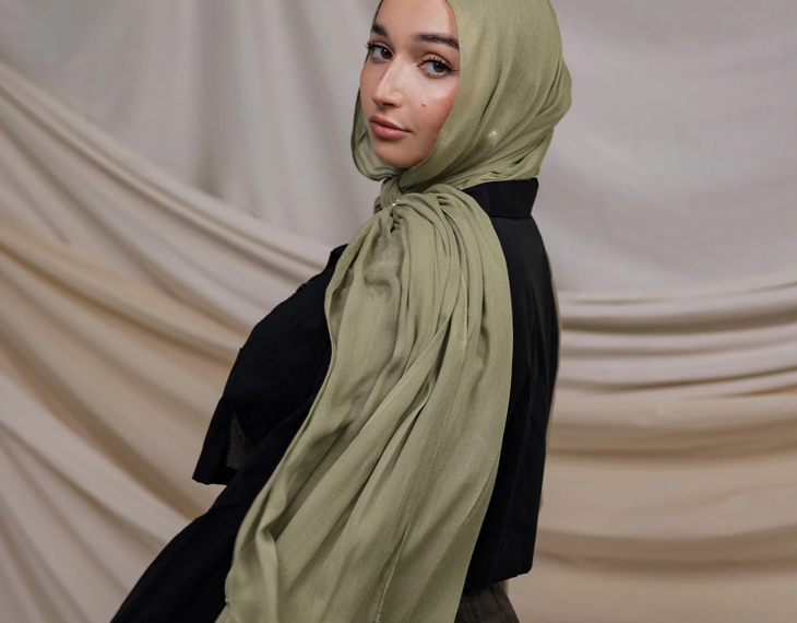 Modal Hijab vs Cotton: Which is Better?